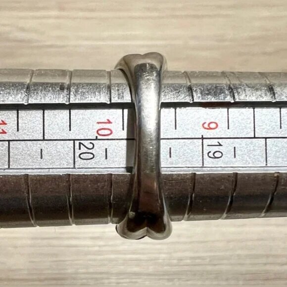 Andrea Candela Sterling Silver & 18k Yellow Gold Textured Crossover “Linea” Ring - Picture 11 of 11